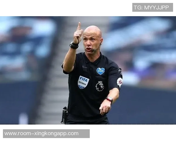 从狱警到全职裁判安东尼泰勒谈两份工作的相似之处与挑战